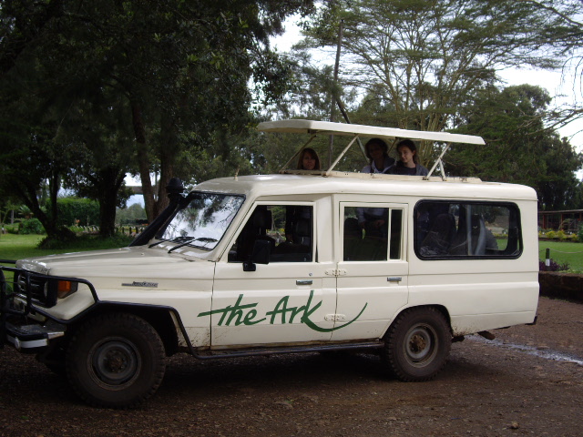 Ark Otel'deki safari aracımız